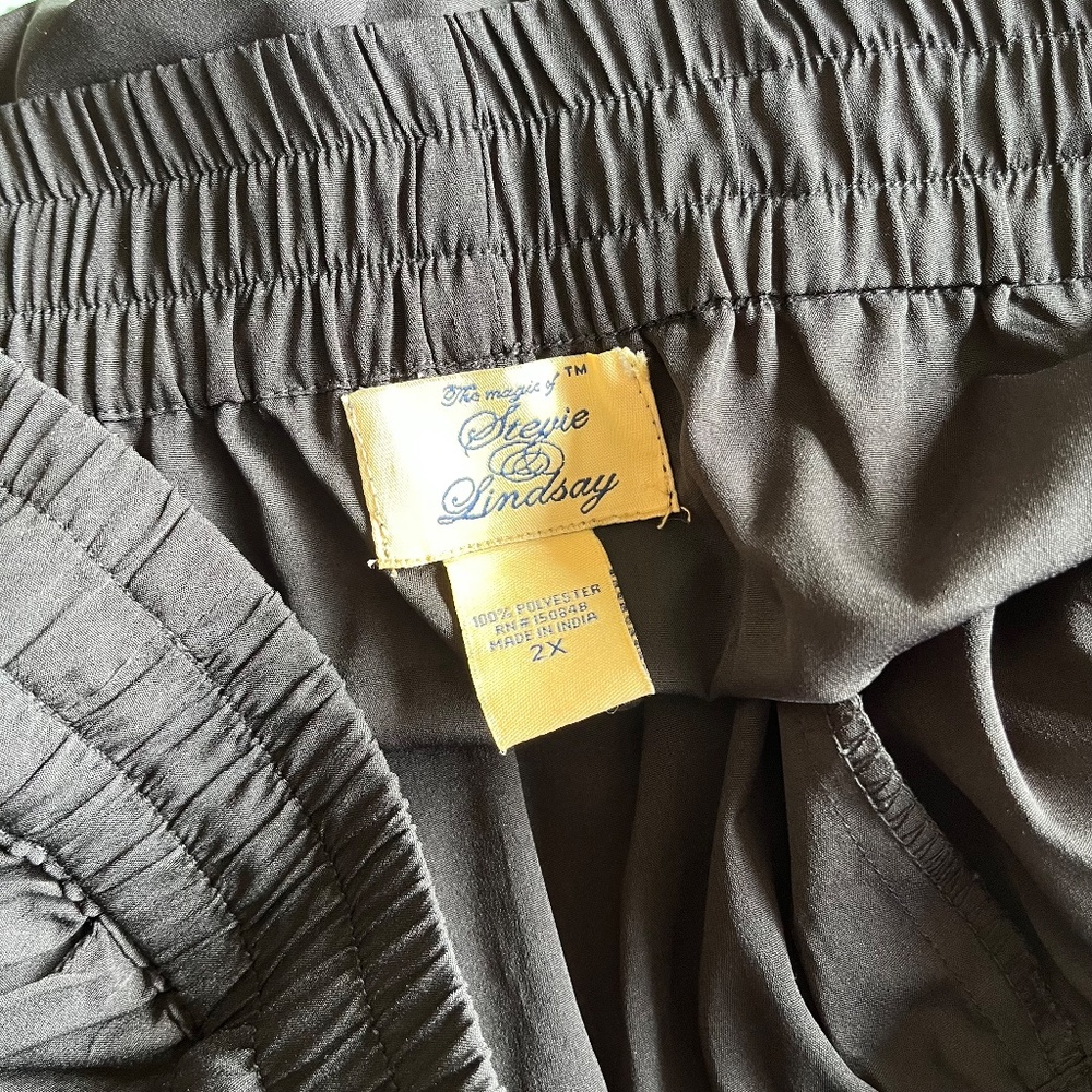 Stevie & Lindsay Black Palazzo Pants - Picture 4 of 6